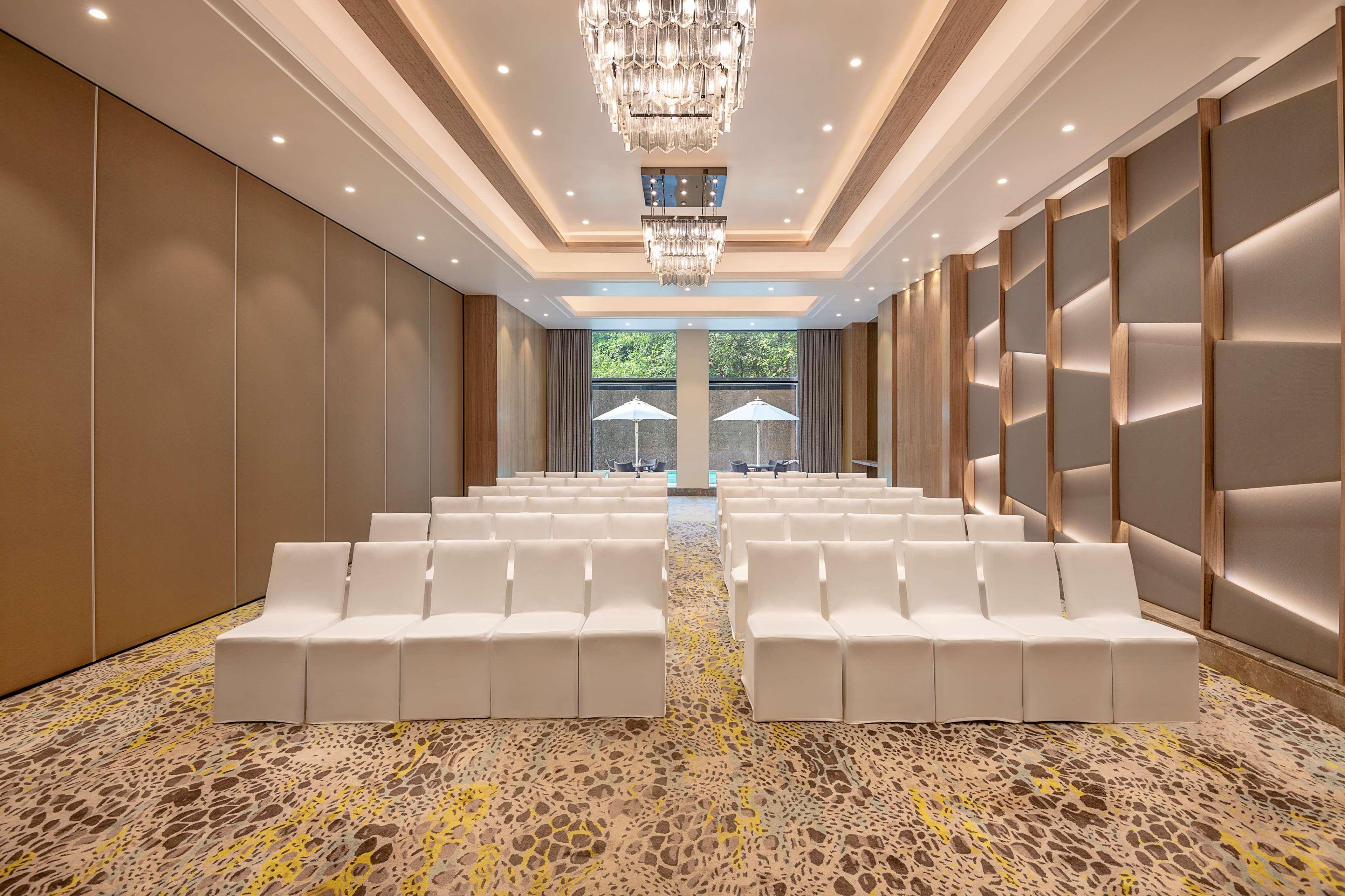 Radisson Mumbai Andheri Midc Luaran gambar The ballroom